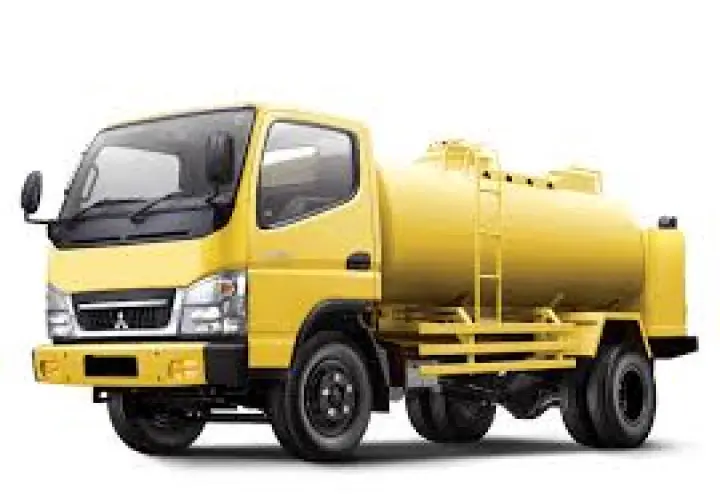 SEDOT WC SAMPAI HABIS di Manggarai Barat